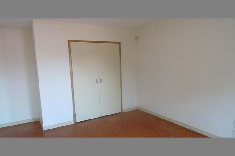 Photo of property in 1 Blethyn Place, Te Atatu South, Auckland, 0610