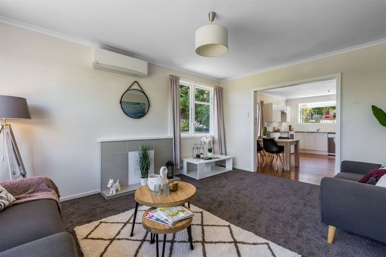 Photo of property in 84 Castor Crescent, Cannons Creek, Porirua, 5024