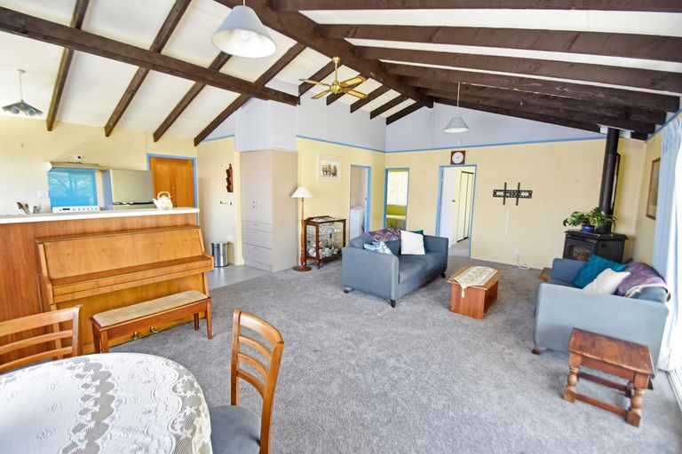 Photo of property in 2 Keene Place, Omarama, 9412