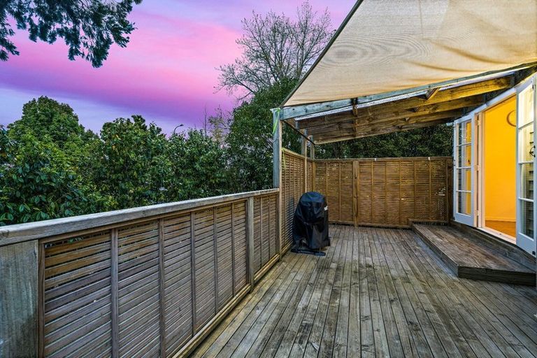 Photo of property in 7 Allington Road, Massey, Auckland, 0614