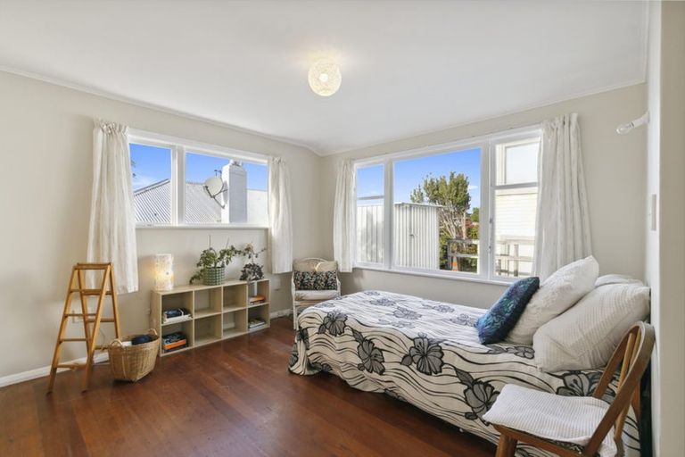 Photo of property in 7c Camperdown Road, Miramar, Wellington, 6022