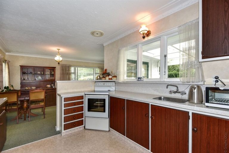 Photo of property in 136 Maidstone Road, Ilam, Christchurch, 8041