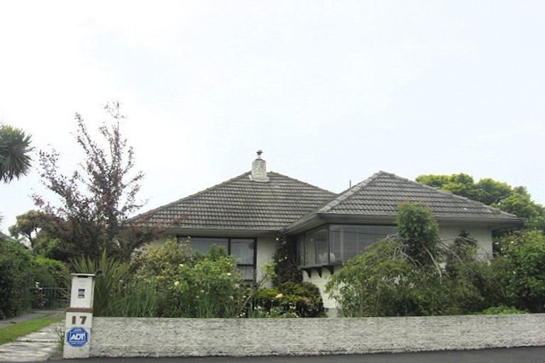 Photo of property in 17 Barclay Place, Burwood, Christchurch, 8061