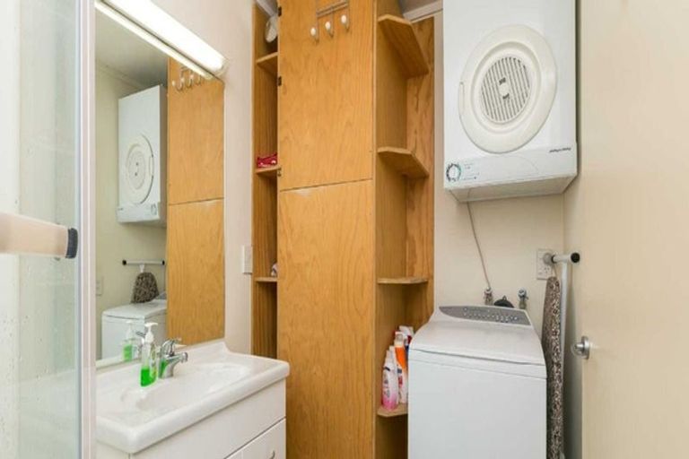 Photo of property in Edward Street Apartments, 38/3 Edward Street, Te Aro, Wellington, 6011