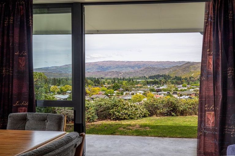 Photo of property in 56 Shields Street, Clyde, 9330