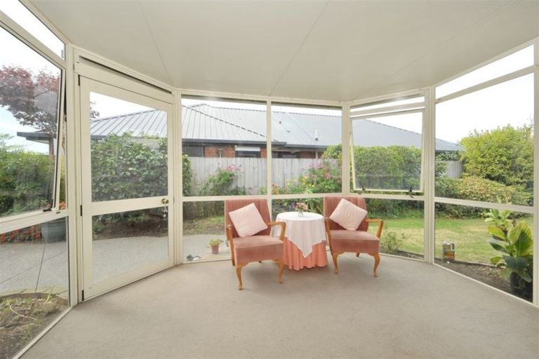 Photo of property in 10 Vanderbilt Place, Halswell, Christchurch, 8025