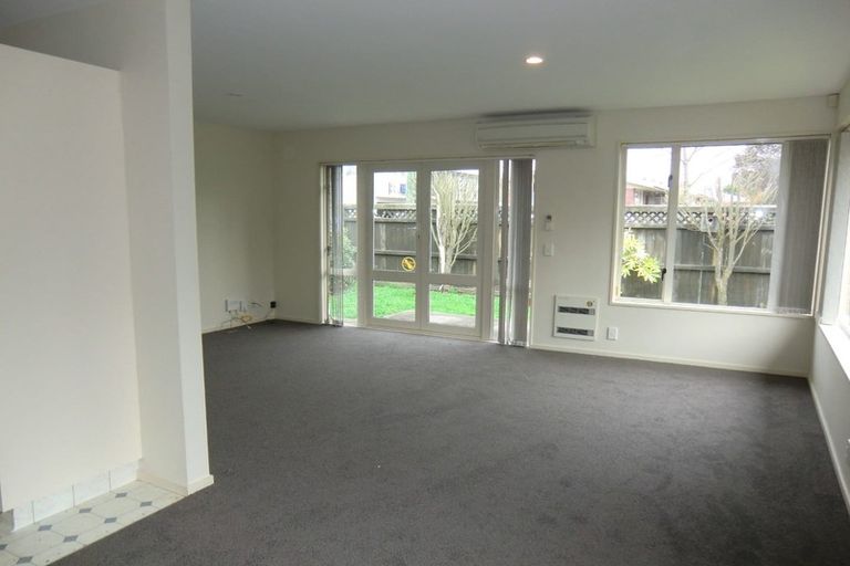 Photo of property in 4/30 Newnham Terrace, Upper Riccarton, Christchurch, 8041