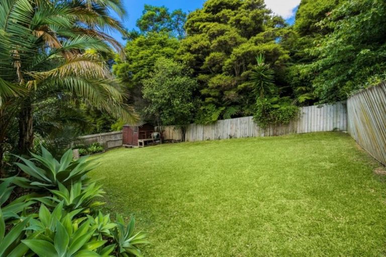 Photo of property in 64 Kate Sheppard Avenue, Torbay, Auckland, 0630