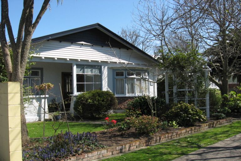 Photo of property in 48 Birdwood Road, Waterloo, Lower Hutt, 5011