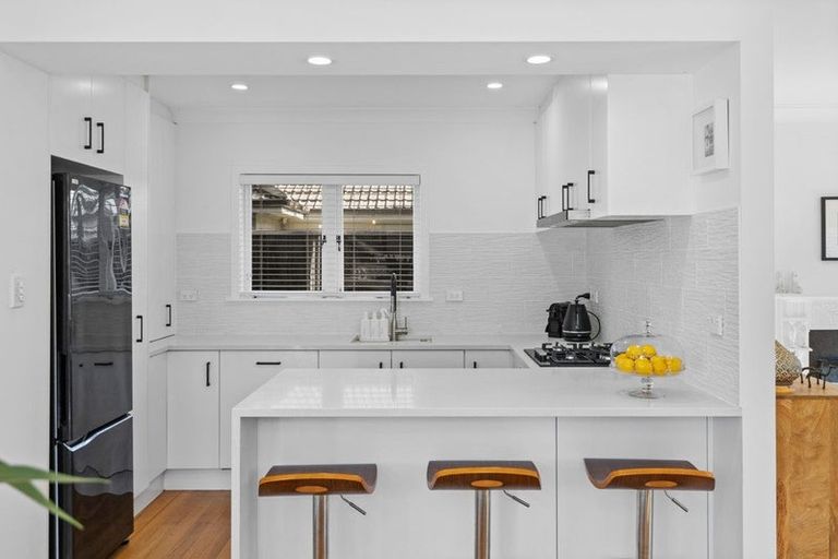 Photo of property in 1/20 Huron Street, Takapuna, Auckland, 0622