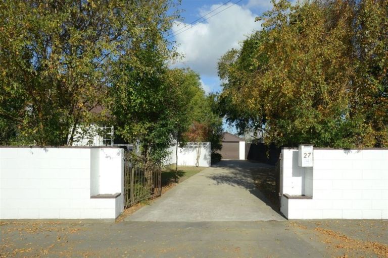 Photo of property in 27 Tuckers Road, Redwood, Christchurch, 8051