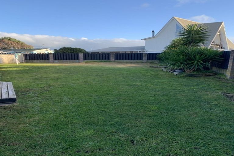 Photo of property in 16 Jade Place, Bell Block, New Plymouth, 4312