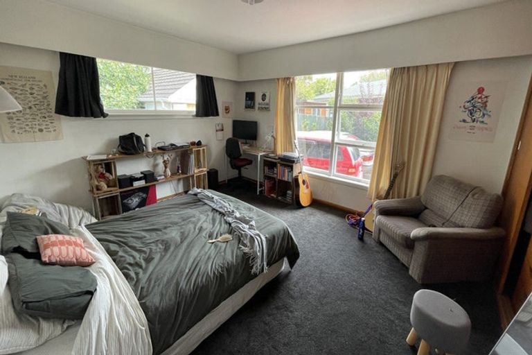 Photo of property in 27 Maidstone Road, Ilam, Christchurch, 8041