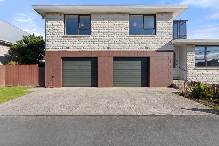 Photo of property in 74 Albert Street, Saint Clair, Dunedin, 9012