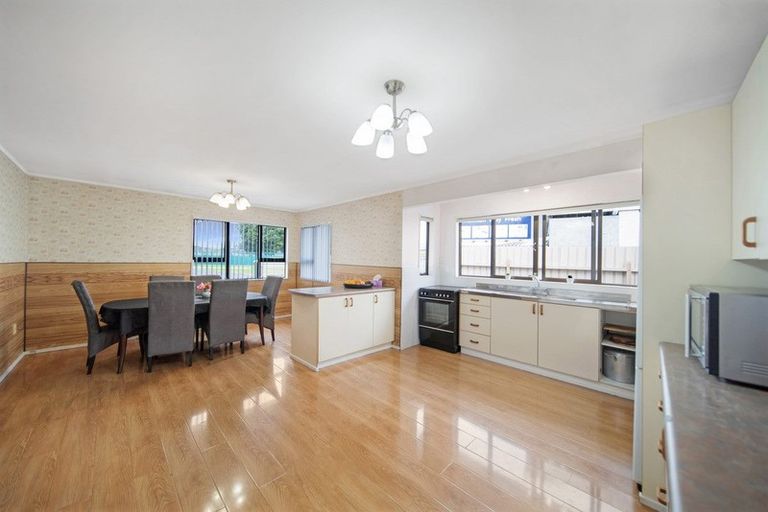 Photo of property in 24 Wickman Way, Mangere East, Auckland, 2024