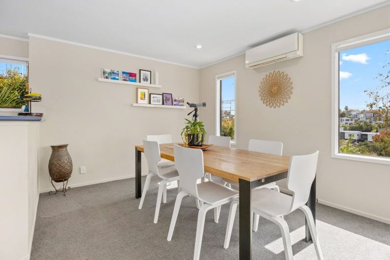 Photo of property in 12 Braemar Road, Rothesay Bay, Auckland, 0630