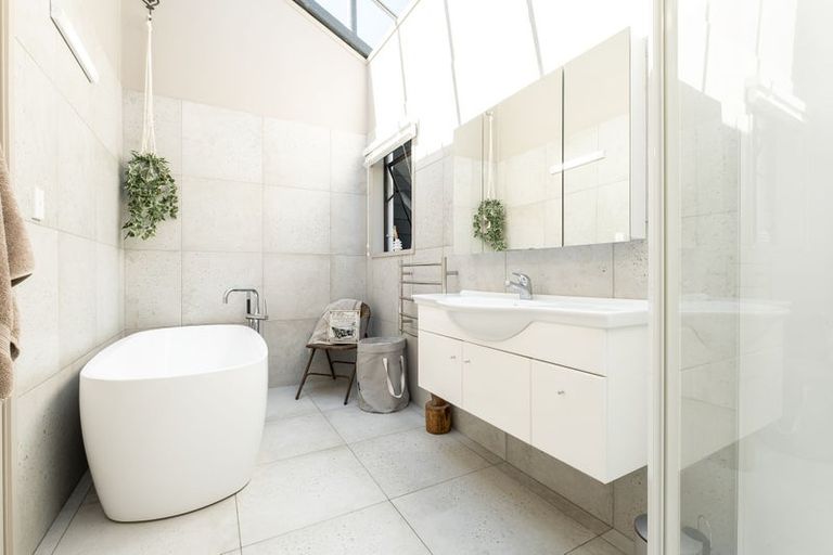 Photo of property in 6 Anchor Lane, Whitby, Porirua, 5024