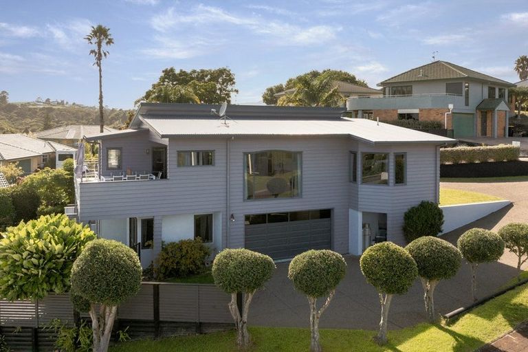 Photo of property in 36 Downing Place, Welcome Bay, Tauranga, 3112
