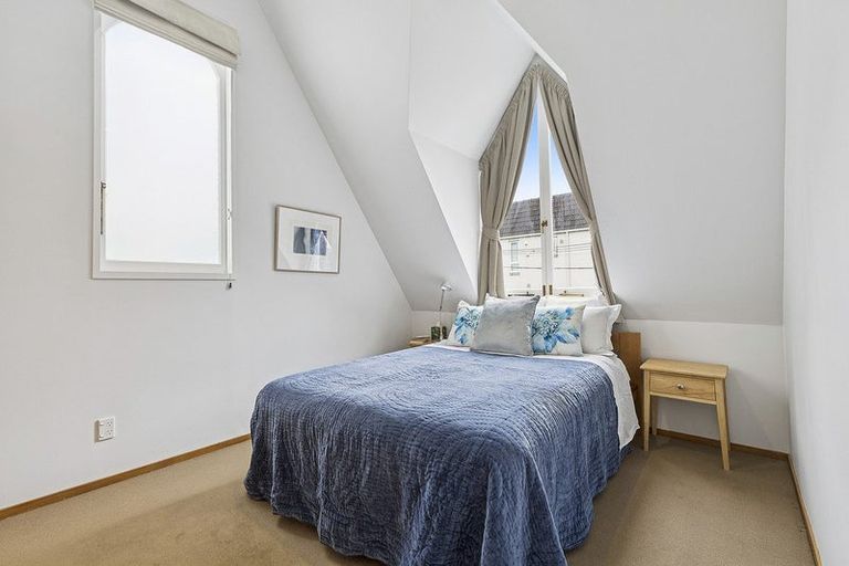 Photo of property in 1/1 Cottleville Terrace, Thorndon, Wellington, 6011