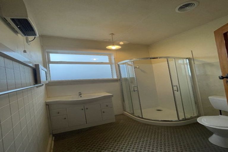 Photo of property in 33 Gambia Street, Papanui, Christchurch, 8053