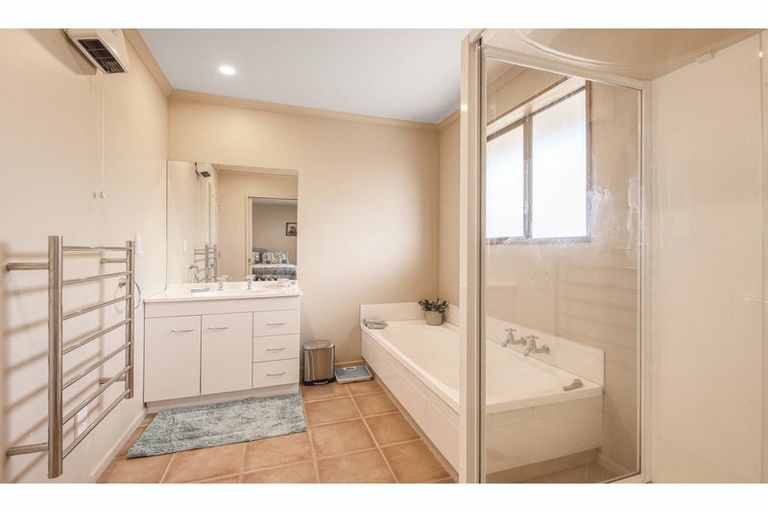 Photo of property in 7b Matson Close, Rangiora, 7400