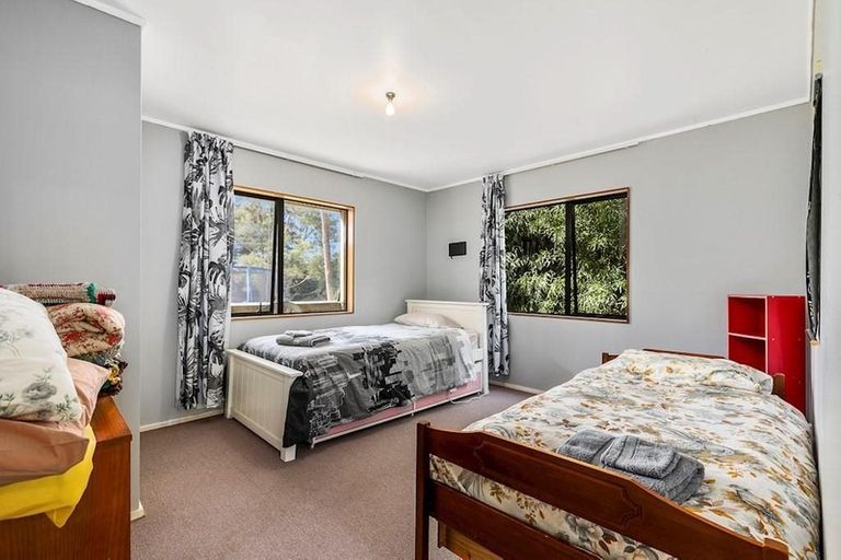 Photo of property in 2a Parklands Avenue, Swanson, Auckland, 0612