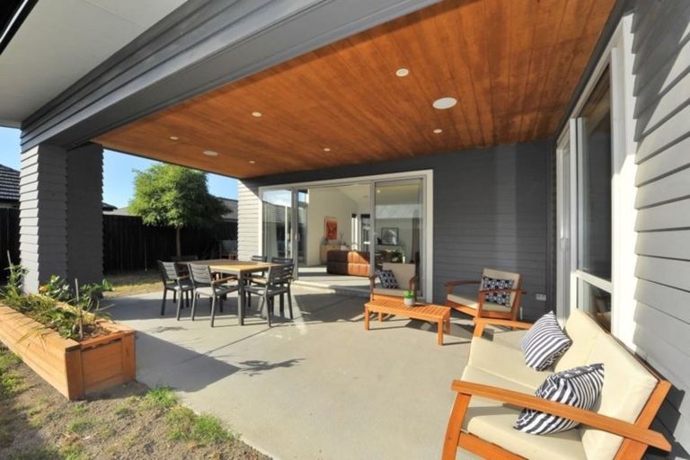Photo of property in 16 Hineaari Street, Marshland, Christchurch, 8083