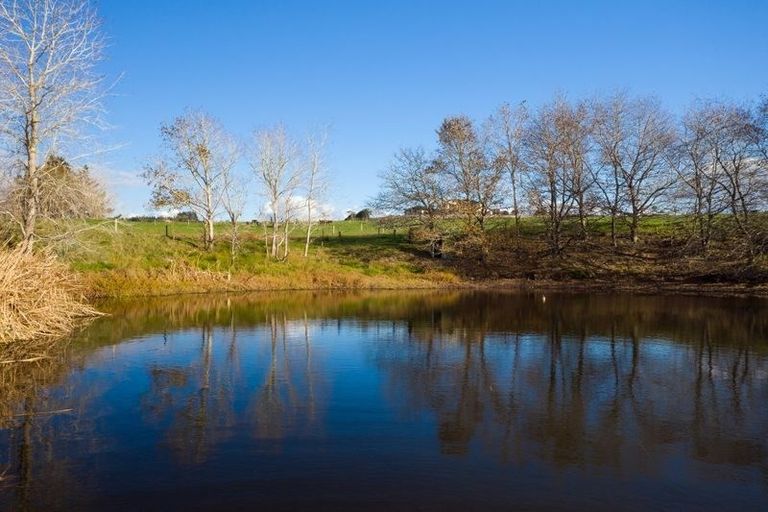 Photo of property in 273 Forestry Road, Waitoki, Kaukapakapa, 0871