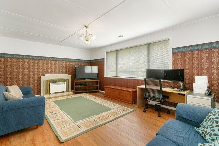 Photo of property in 80 Dowse Drive, Maungaraki, Lower Hutt, 5010