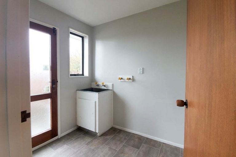 Photo of property in 1/19 Wakelin Place, Redwood, Christchurch, 8051