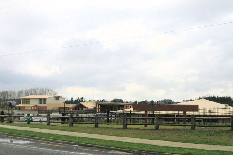 Photo of property in 2a Baverstock Road, Nawton, Hamilton, 3200