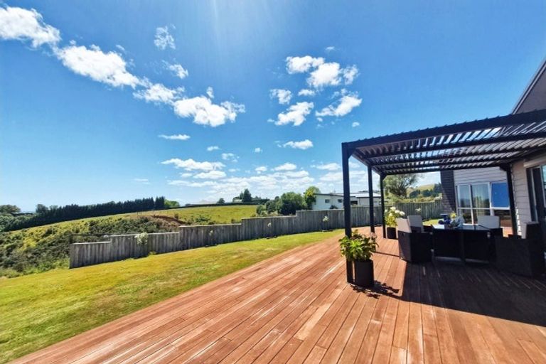 Photo of property in 1 Wilson Road, Urenui, 4375