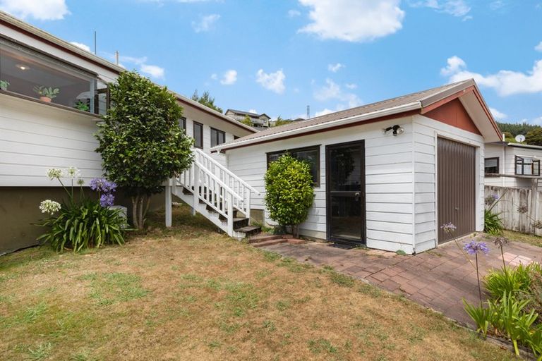 Photo of property in 47 Albatross Close, Whitby, Porirua, 5024