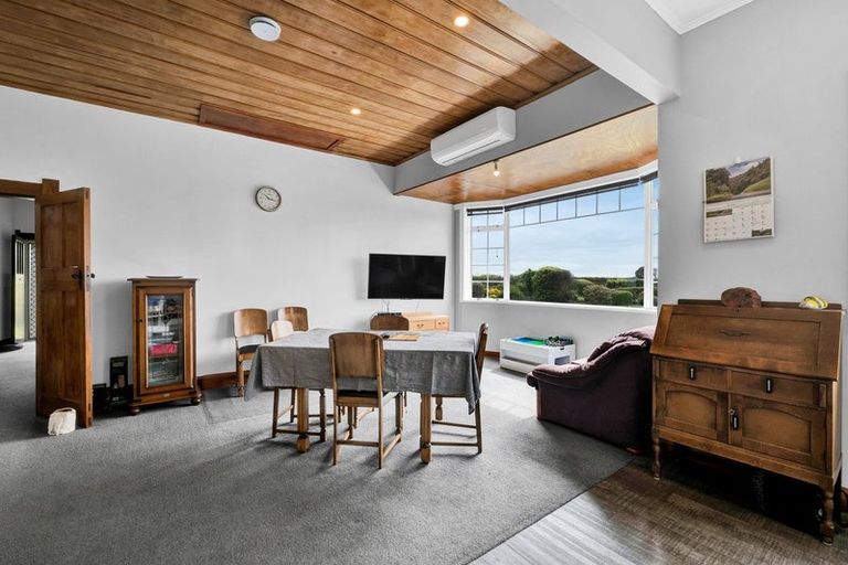 Photo of property in 22 Batten Road, Okaiawa, Hawera, 4671