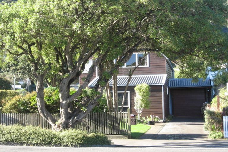 Photo of property in 85 Muritai Road, Eastbourne, Lower Hutt, 5013