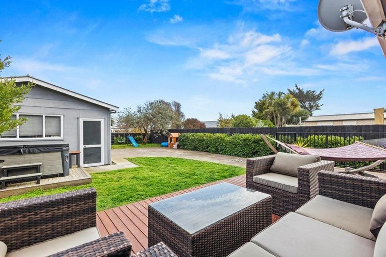 Photo of property in 156 Pine Avenue, South New Brighton, Christchurch, 8062