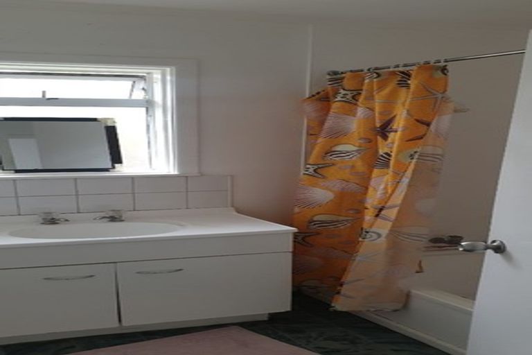 Photo of property in 104 Gloucester Road, Manurewa, Auckland, 2102