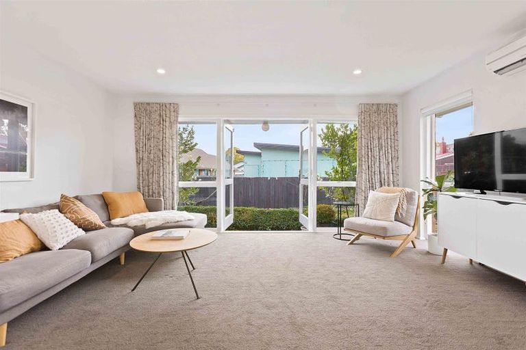 Photo of property in 2/1 Meadow Street, Papanui, Christchurch, 8052