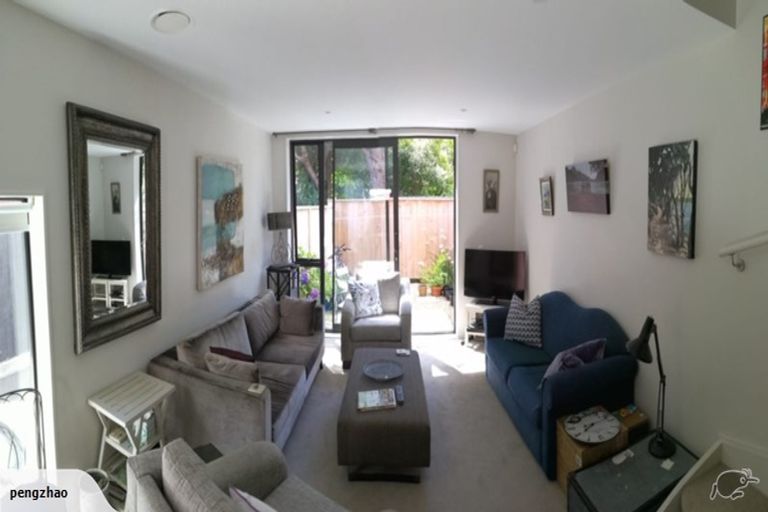Photo of property in Nouvo Apartments, 6/21 Rugby Street, Mount Cook, Wellington, 6021