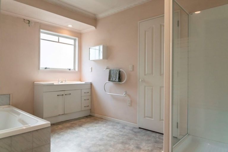 Photo of property in 55a Williams Street, Cambridge, 3434