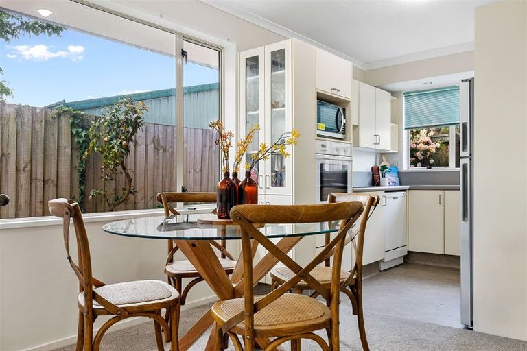 Photo of property in 124a Maidstone Road, Ilam, Christchurch, 8041