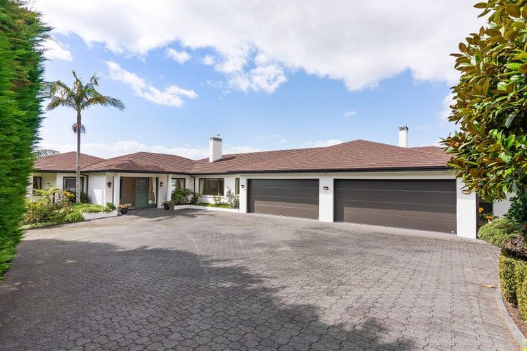 Photo of property in 220 Sandspit Road, Shelly Park, Auckland, 2014