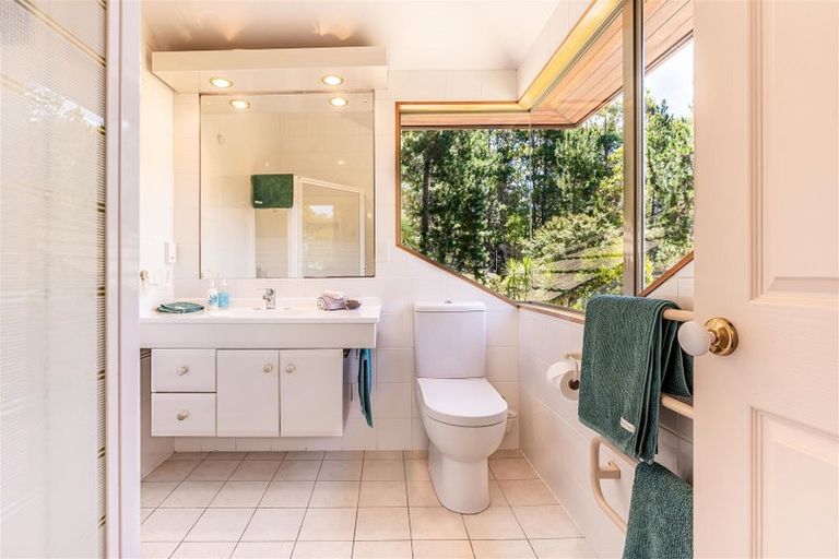 Photo of property in 70 Scott Road, Stanmore Bay, Whangaparaoa, 0932