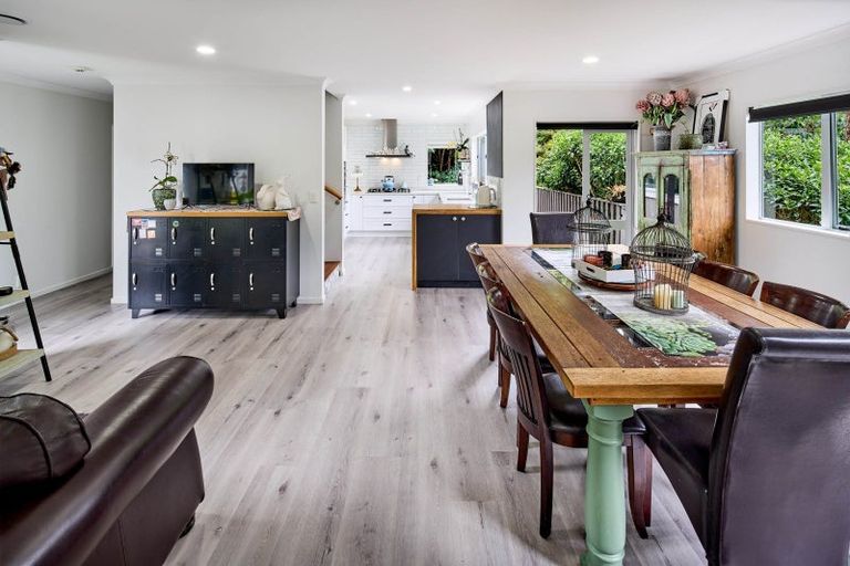 Photo of property in 15 Charlotte Way, Raumati South, Paraparaumu, 5032