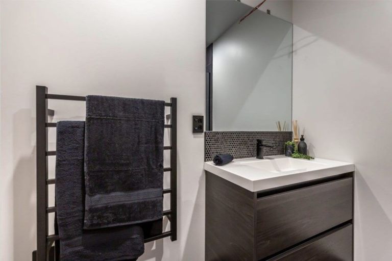 Photo of property in 11 Taggart Place, Sockburn, Christchurch, 8042