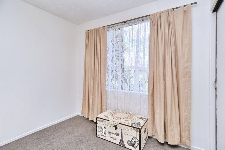 Photo of property in 28 Cowes Street, Avondale, Christchurch, 8061