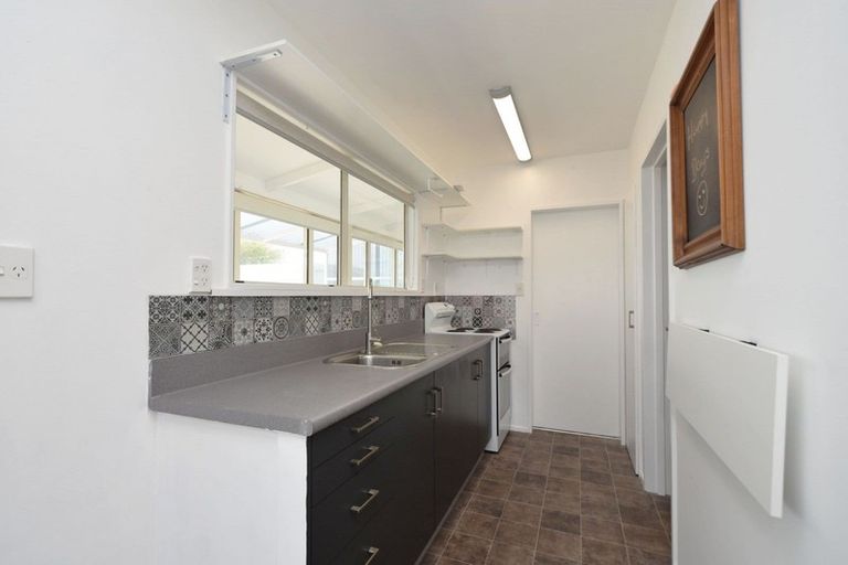 Photo of property in 50 Onslow Street, Bluff, 9814