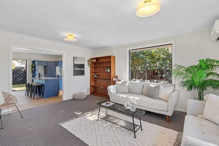 Photo of property in 2/205 Matsons Avenue, Papanui, Christchurch, 8053