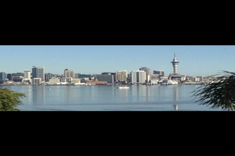 Photo of property in 31 Norwood Road, Bayswater, Auckland, 0622