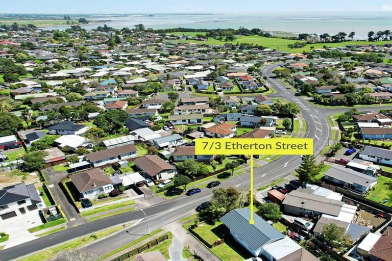 Photo of property in 7/3 Etherton Drive, Weymouth, Auckland, 2103